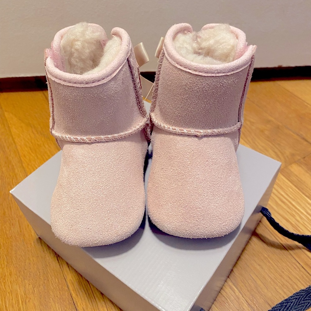 Infant Pink Uggs. Size 0/1